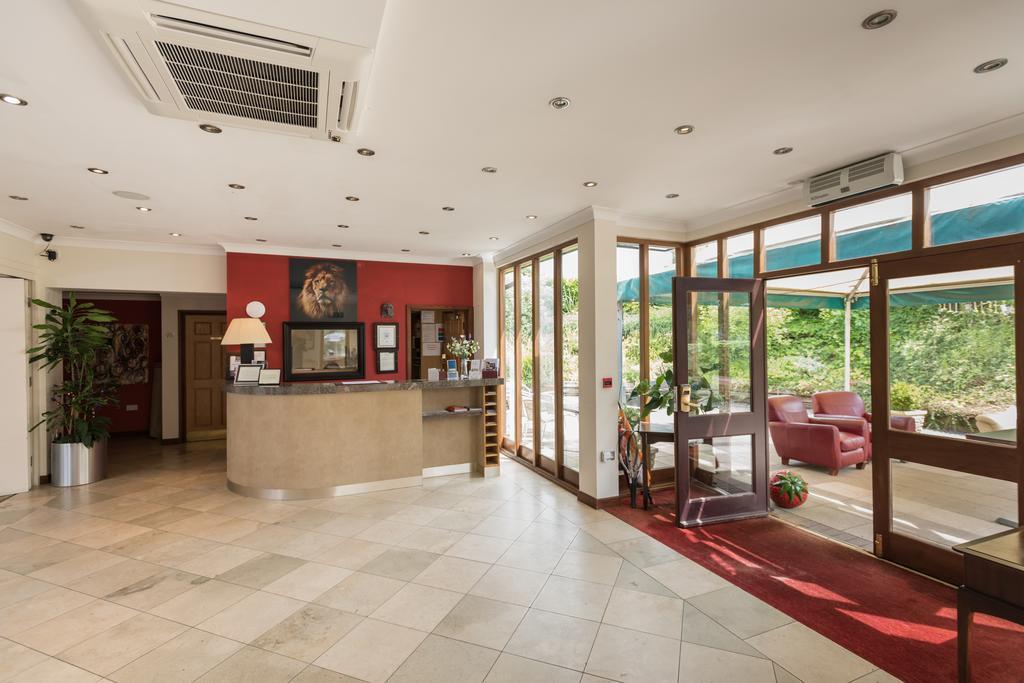 Golden Lion Hotel Rugby